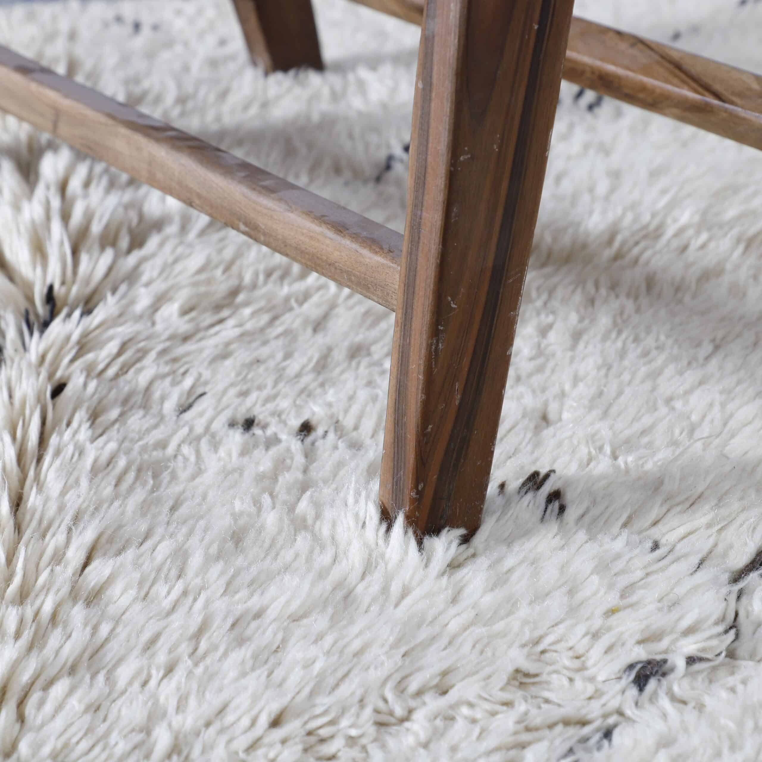 Vintage Beni Ourain Rug 8.2×6.1 Ft – Handknotted Moroccan Wool Carpet