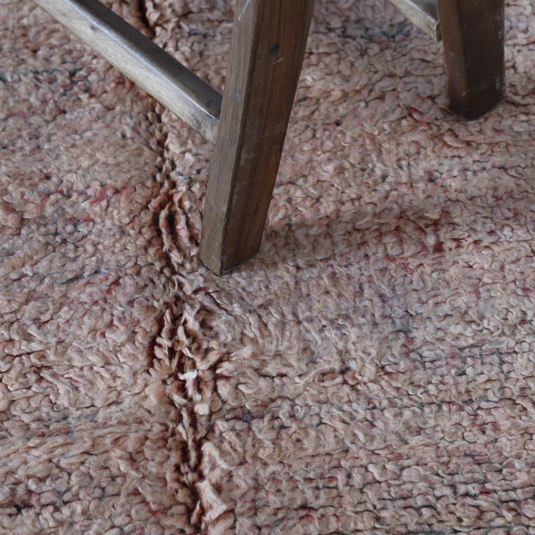 Beni Mguild Rug 8.7×5.6 Ft – Vintage Moroccan Carpet