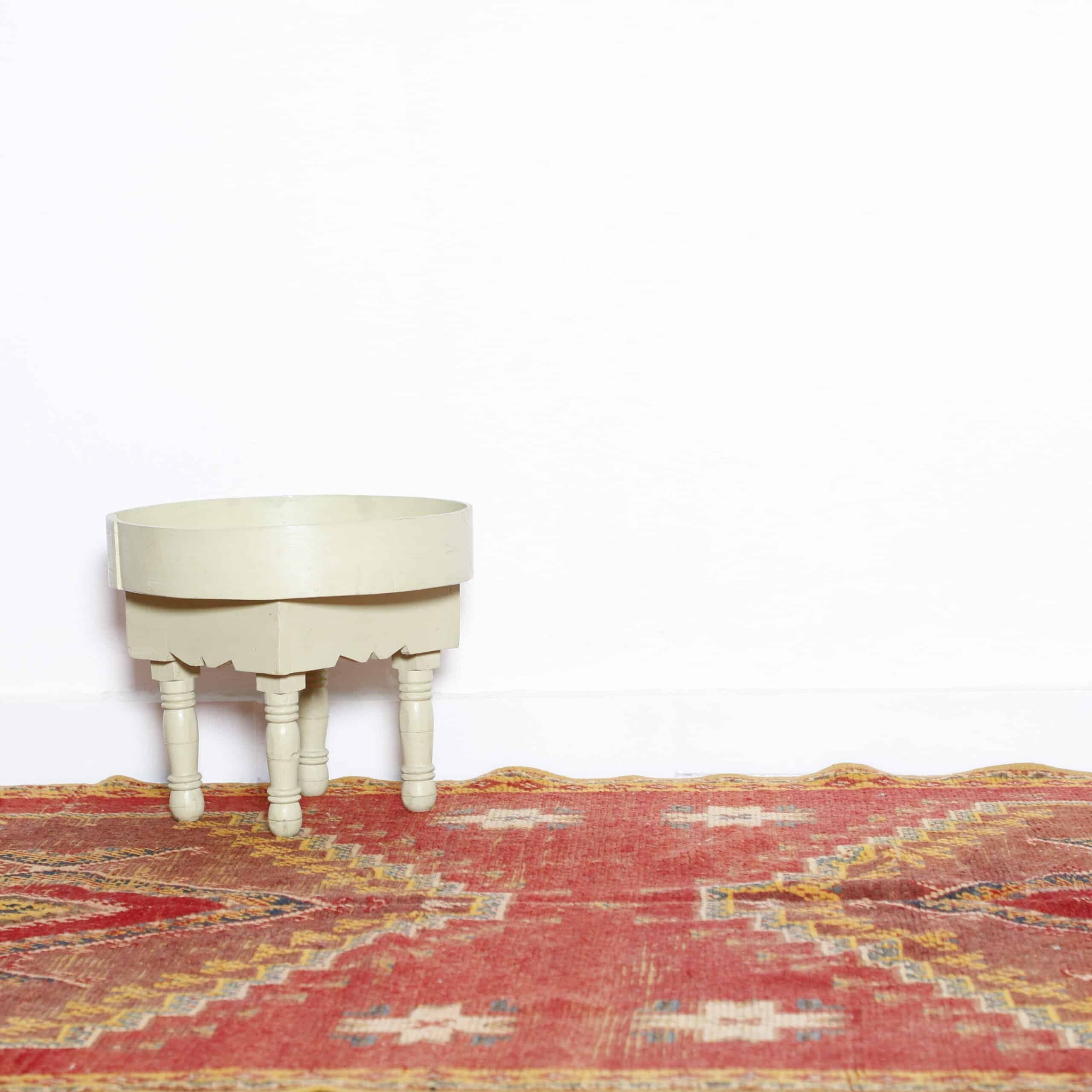 Vintage Ait Ouaouzguite Rug 9×5 Ft – Moroccan Handmade