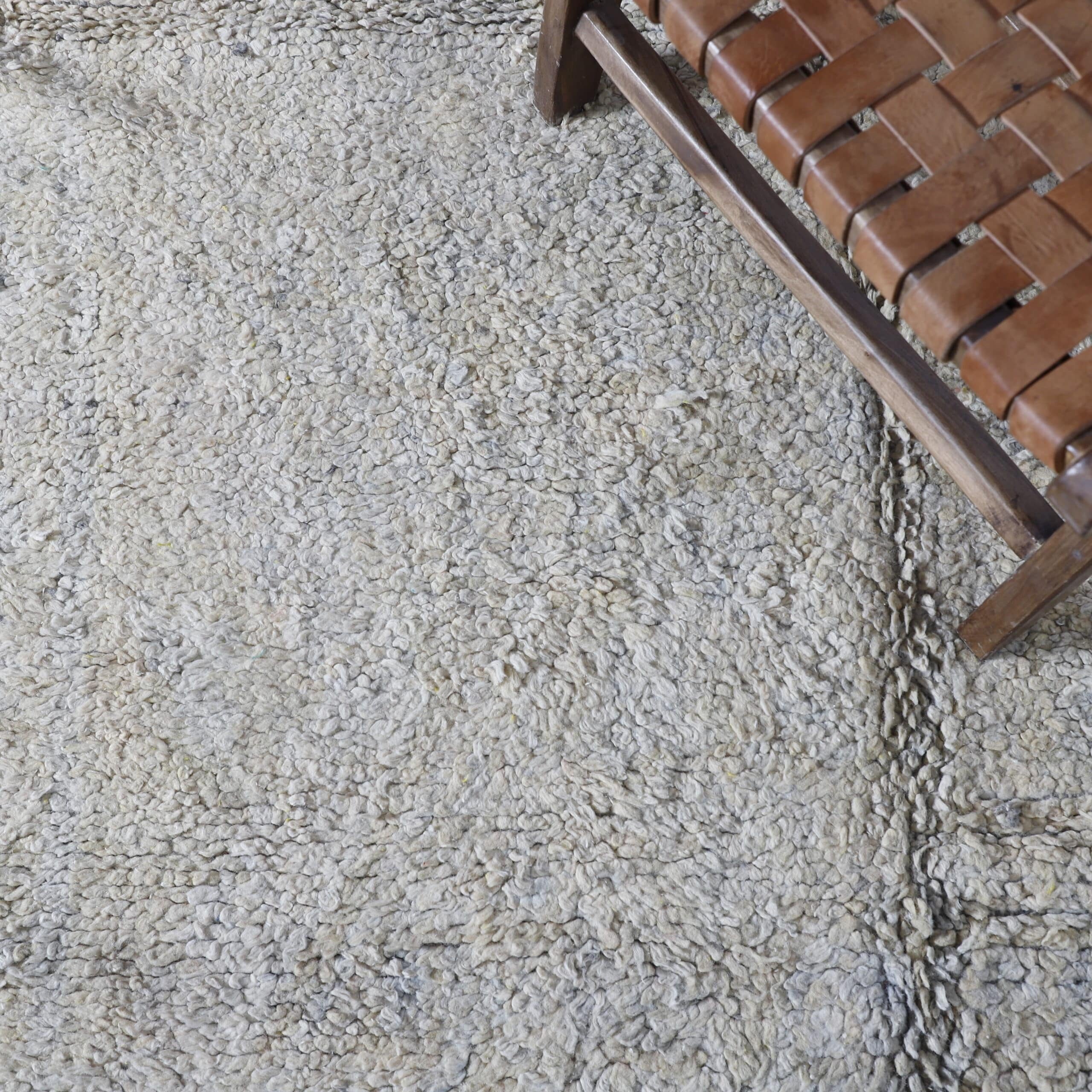 Vintage Zayan Rug 8.8×5.4 Ft – Handcrafted Moroccan Wool Carpet