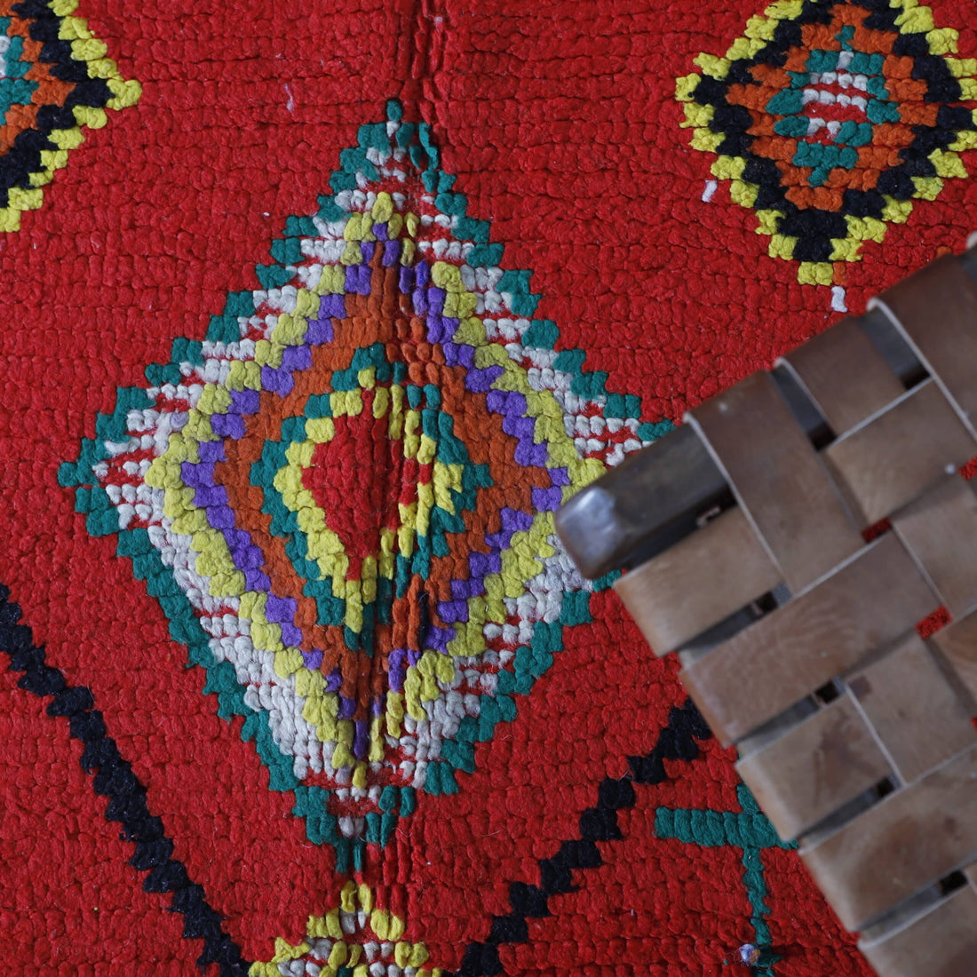 Vintage Red Boujaad Rug – 9.1×5.8 ft Handwoven Moroccan Carpet