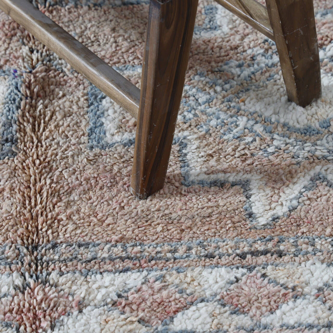Vintage Boujaad Rug 7.5×5.6 Ft – Moroccan Handmade