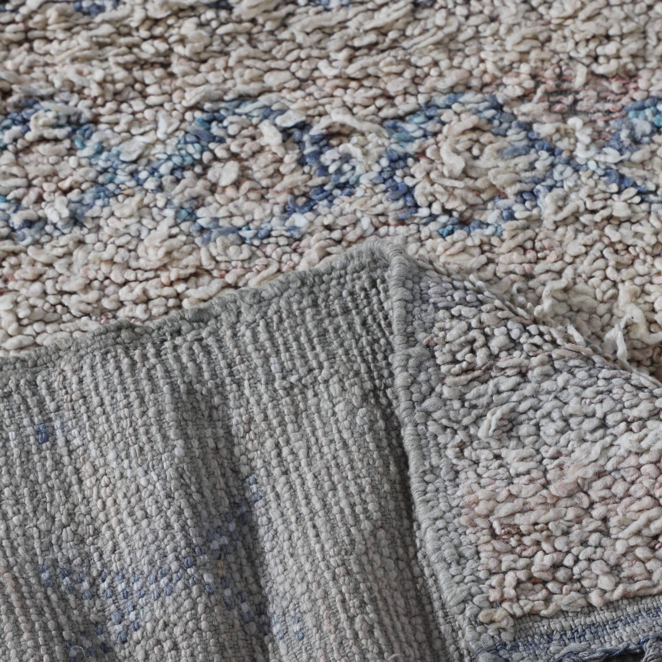 Old Beni Mguild Carpet 8.0×5.4 Ft – Moroccan Wool Rug