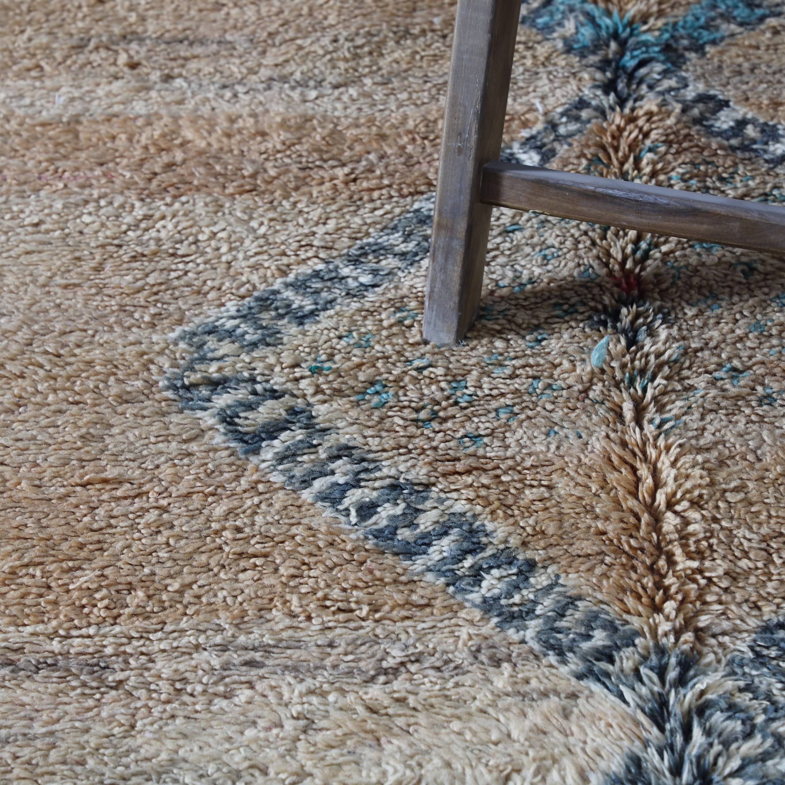 Vintage Oulmes Rug 10.5×6.0 Ft