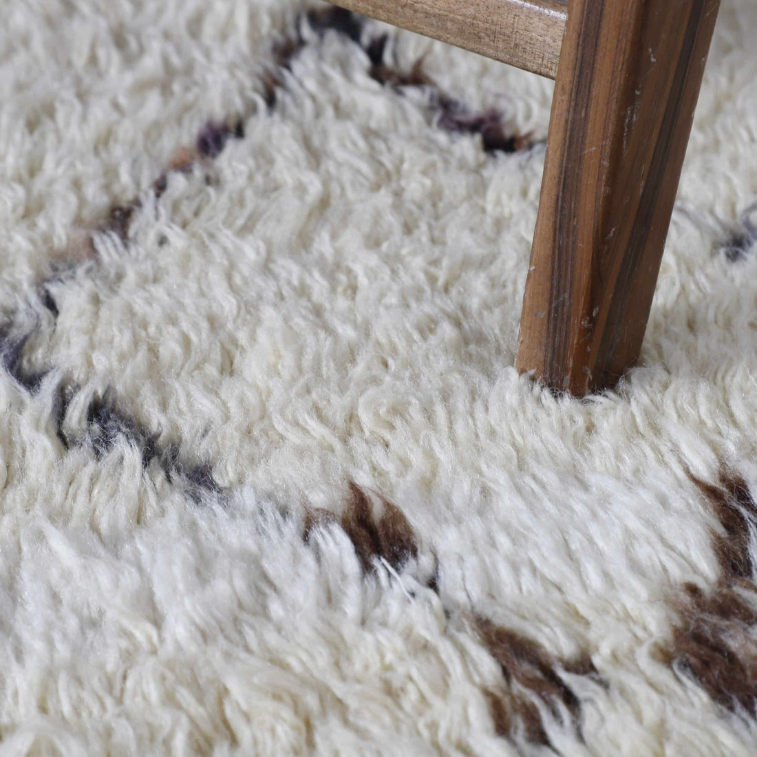 Old Beni Ourain Rug 8.4×5.7 Ft – Vintage Wool Carpet