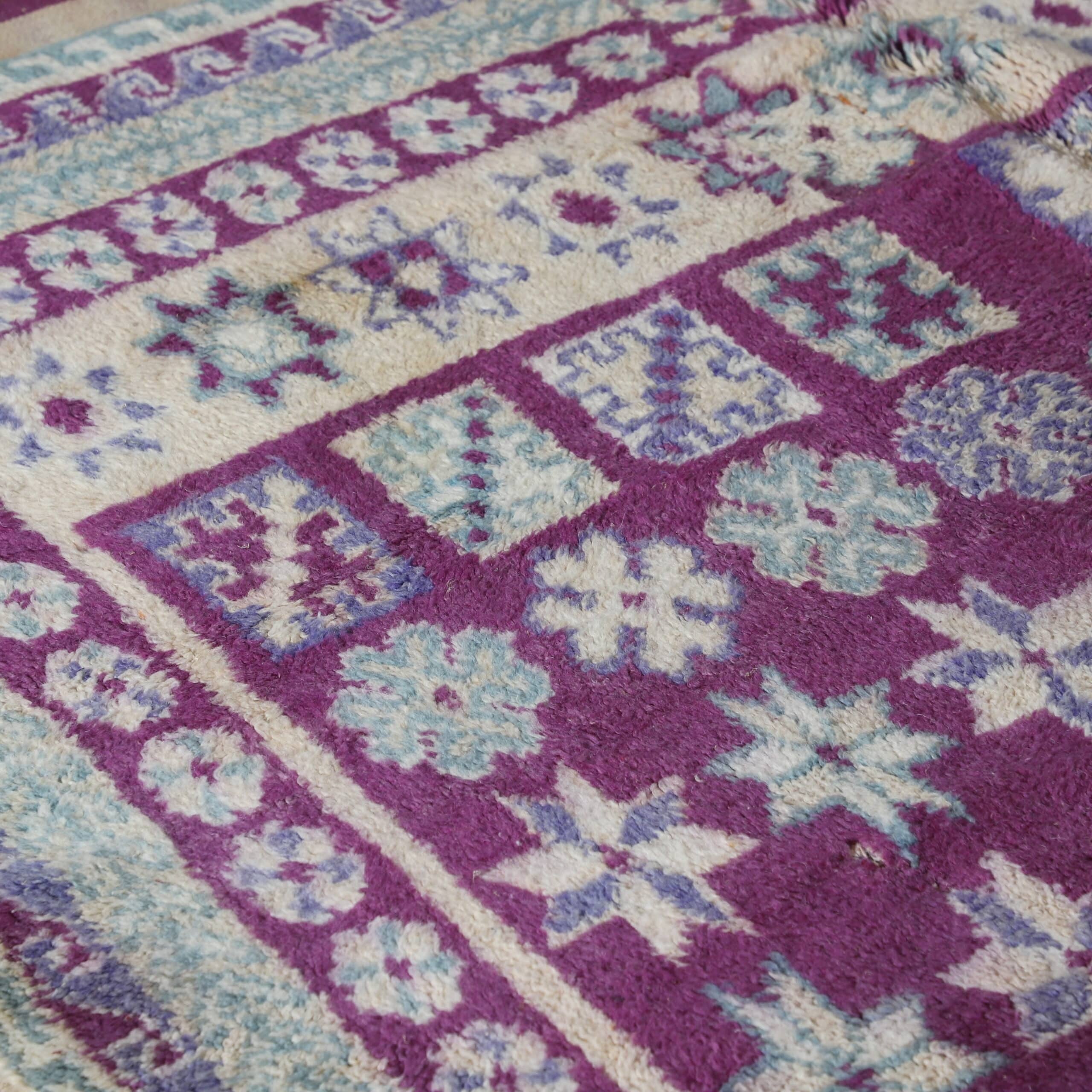 Vintage Boujaad Rug 9.5×6.0 Ft – Handmade Moroccan Carpet