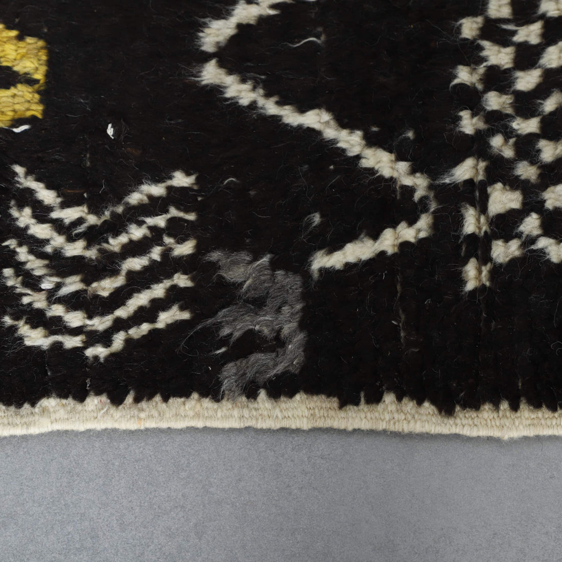 Taznakht Rug Moroccan Wool Carpet with Abstract Tribal Patterns