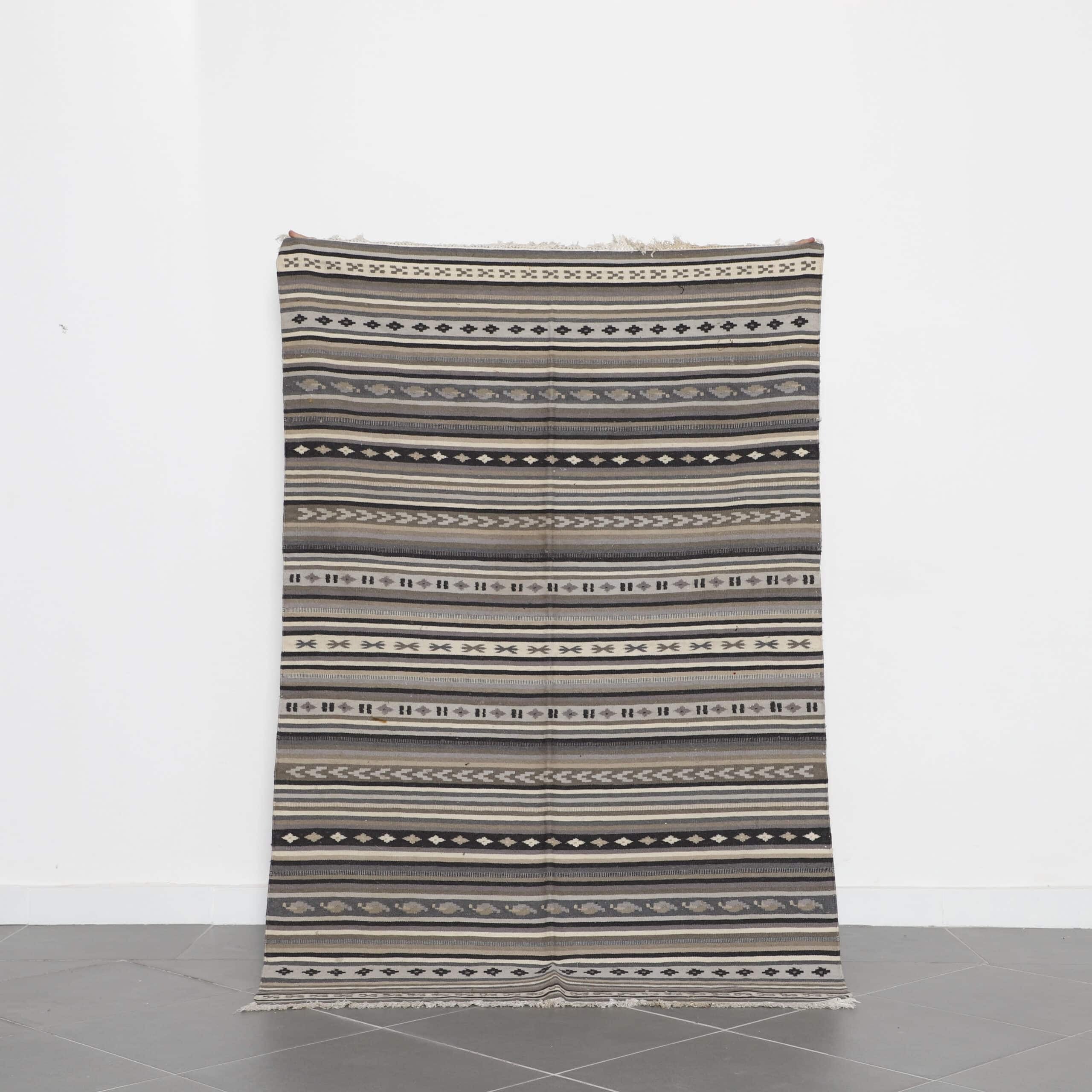 Tunisian Vintage Kilim Rug 