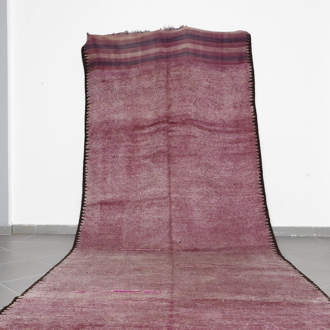 Vintage Oulmes Rug 15.4×6.0 Ft Handmade Wool