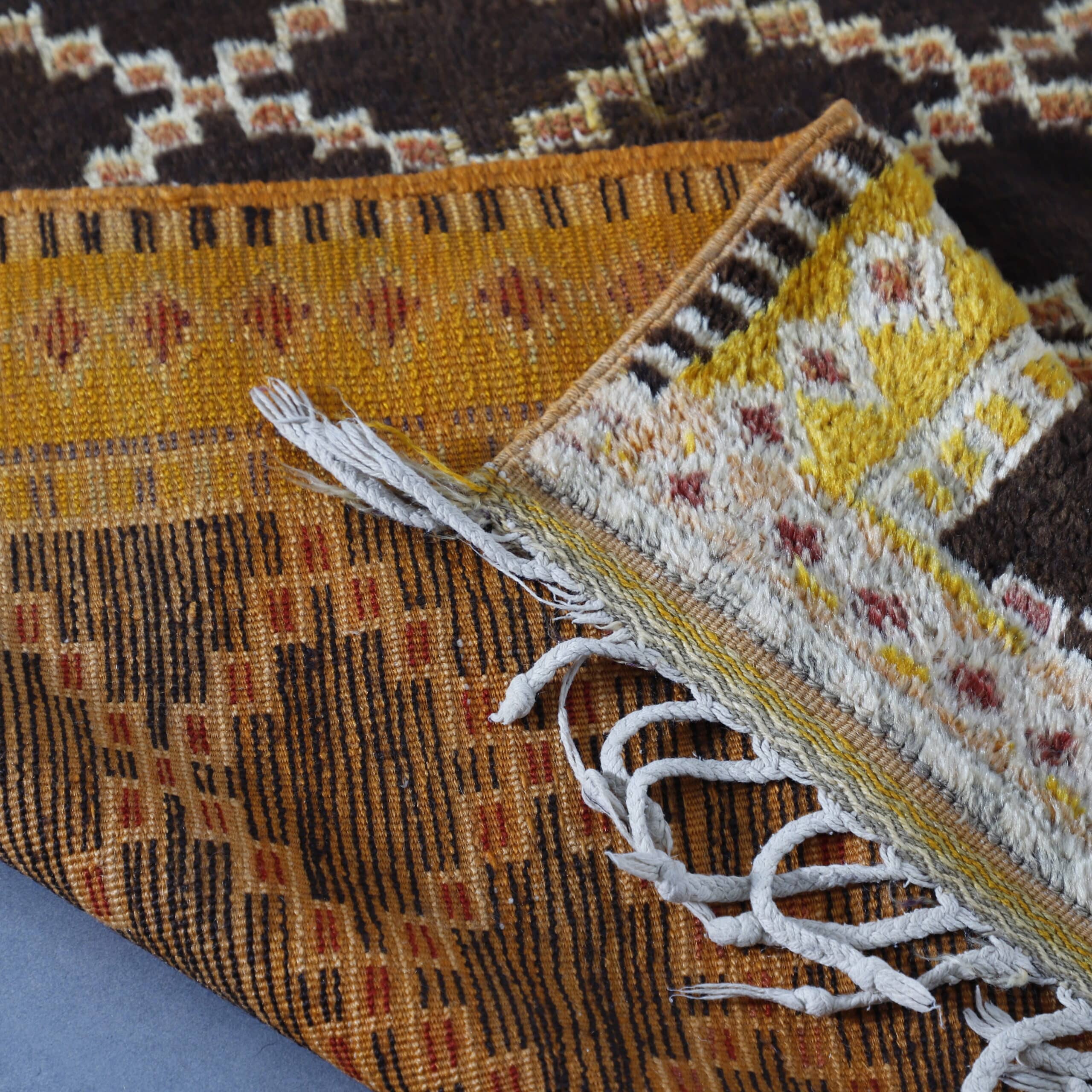 Checkered Taznakht Rug 10.3×4.3 Ft – Handmade Vintage