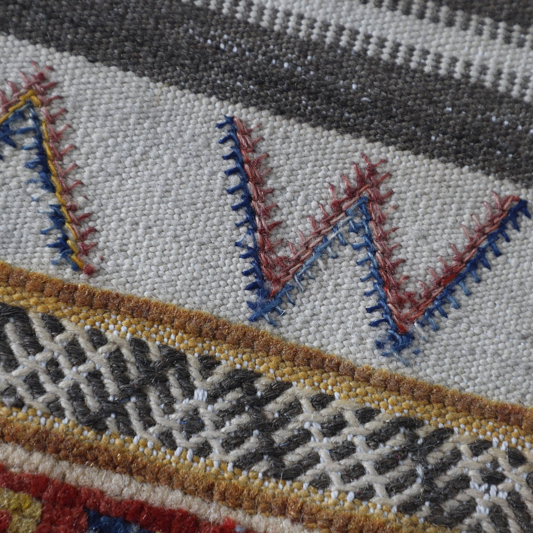 Vintage Glaoui Rug 6.2×3.9 Ft – Handmade Moroccan Wool