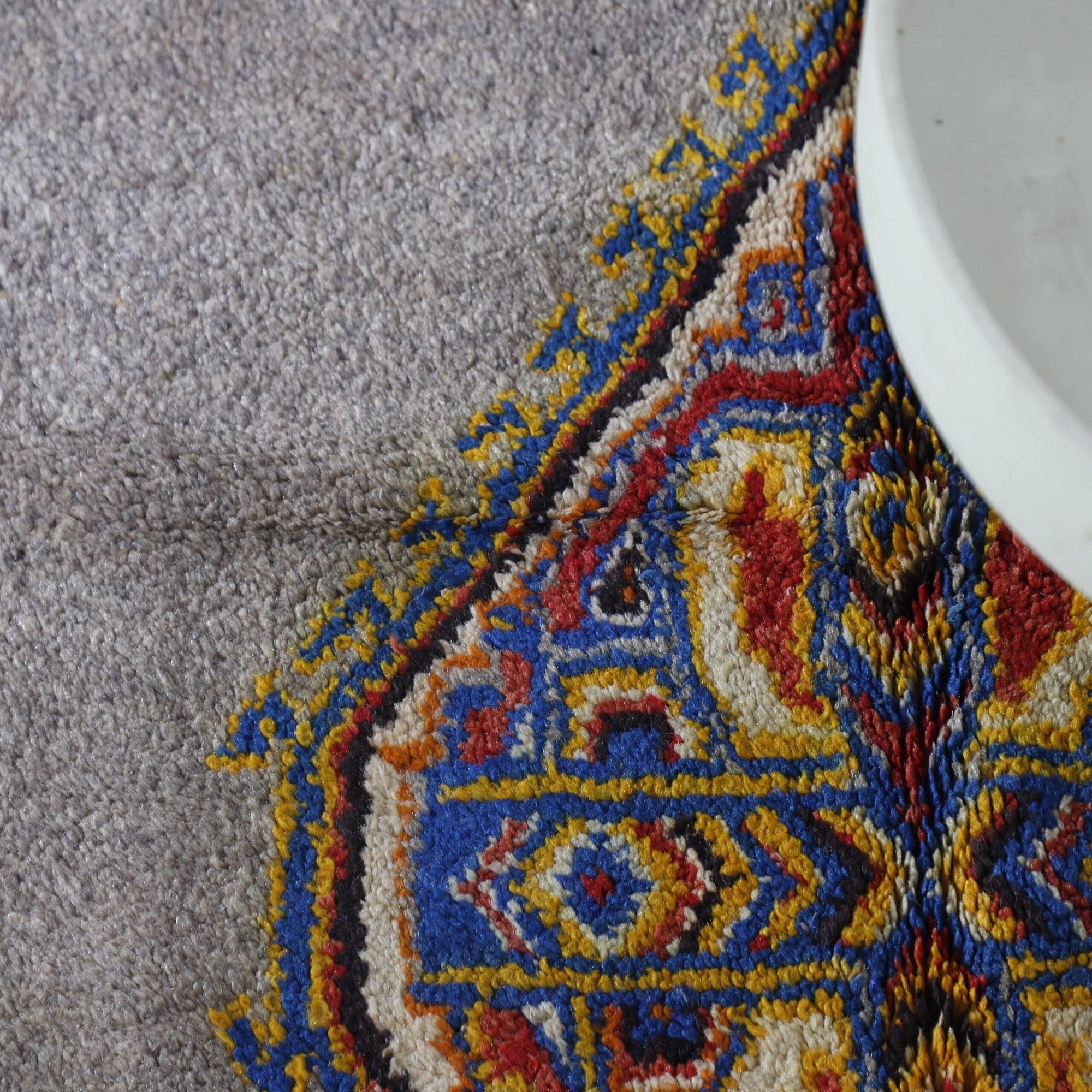 Brown Taznakht Rug 5.4×4.2 Ft – Moroccan Handmade