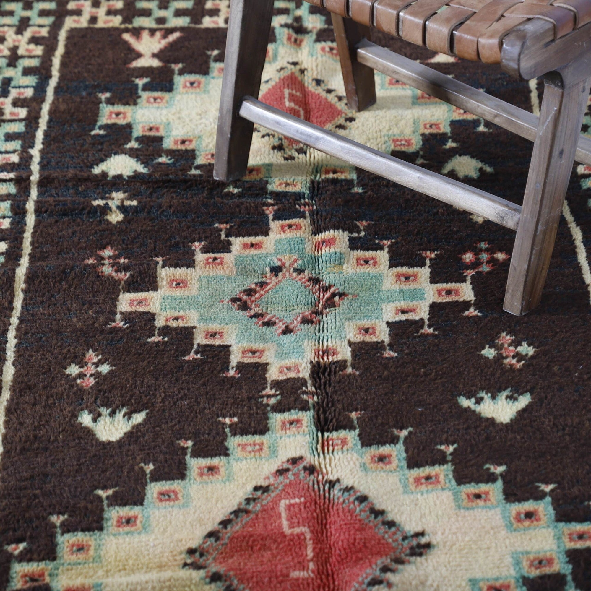Vintage Taznakht Rug 7.5×3.7 Ft – Handmade Moroccan Wool