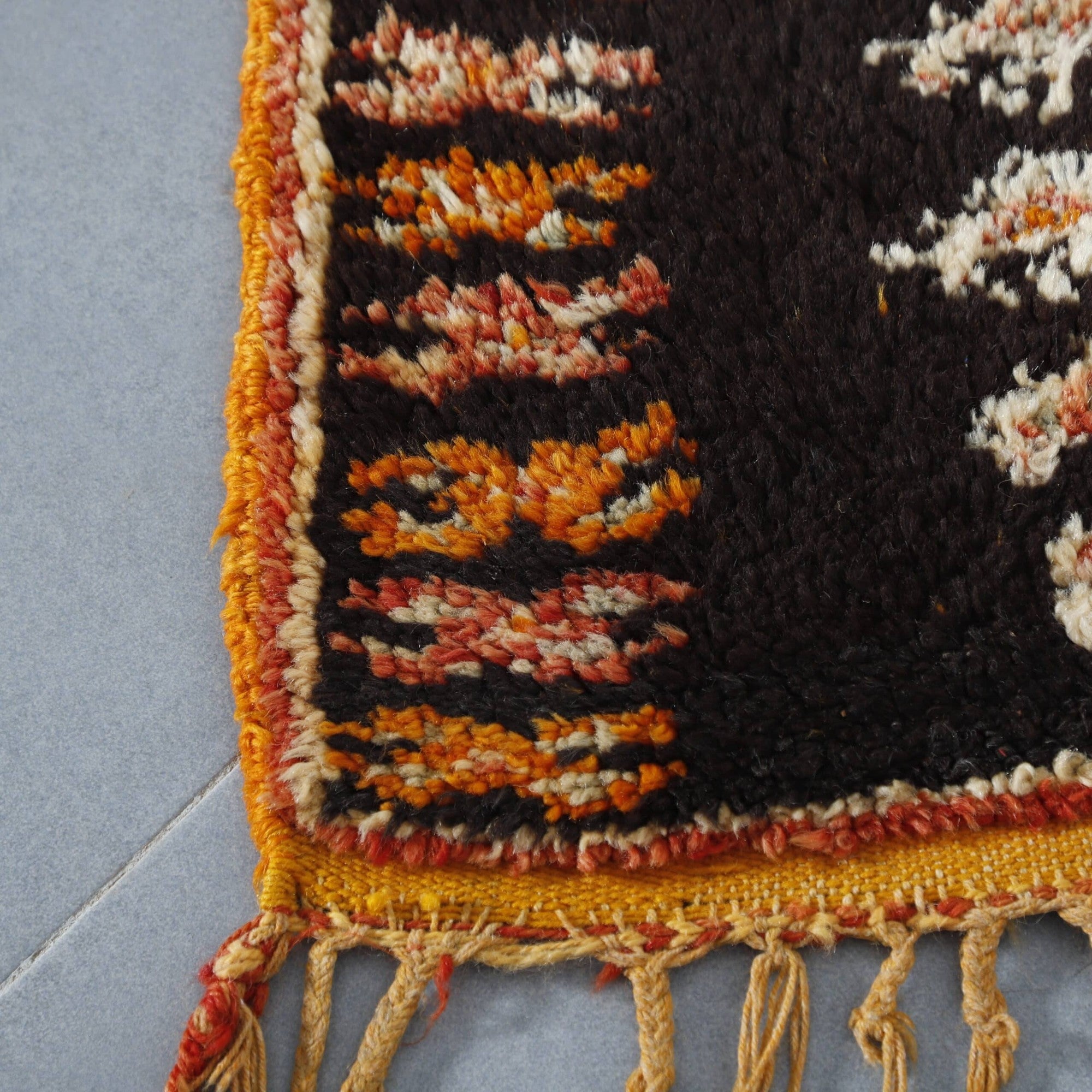 Crazy Taznakht Rug 5.2×3.1 ft – Vintage Moroccan Wool