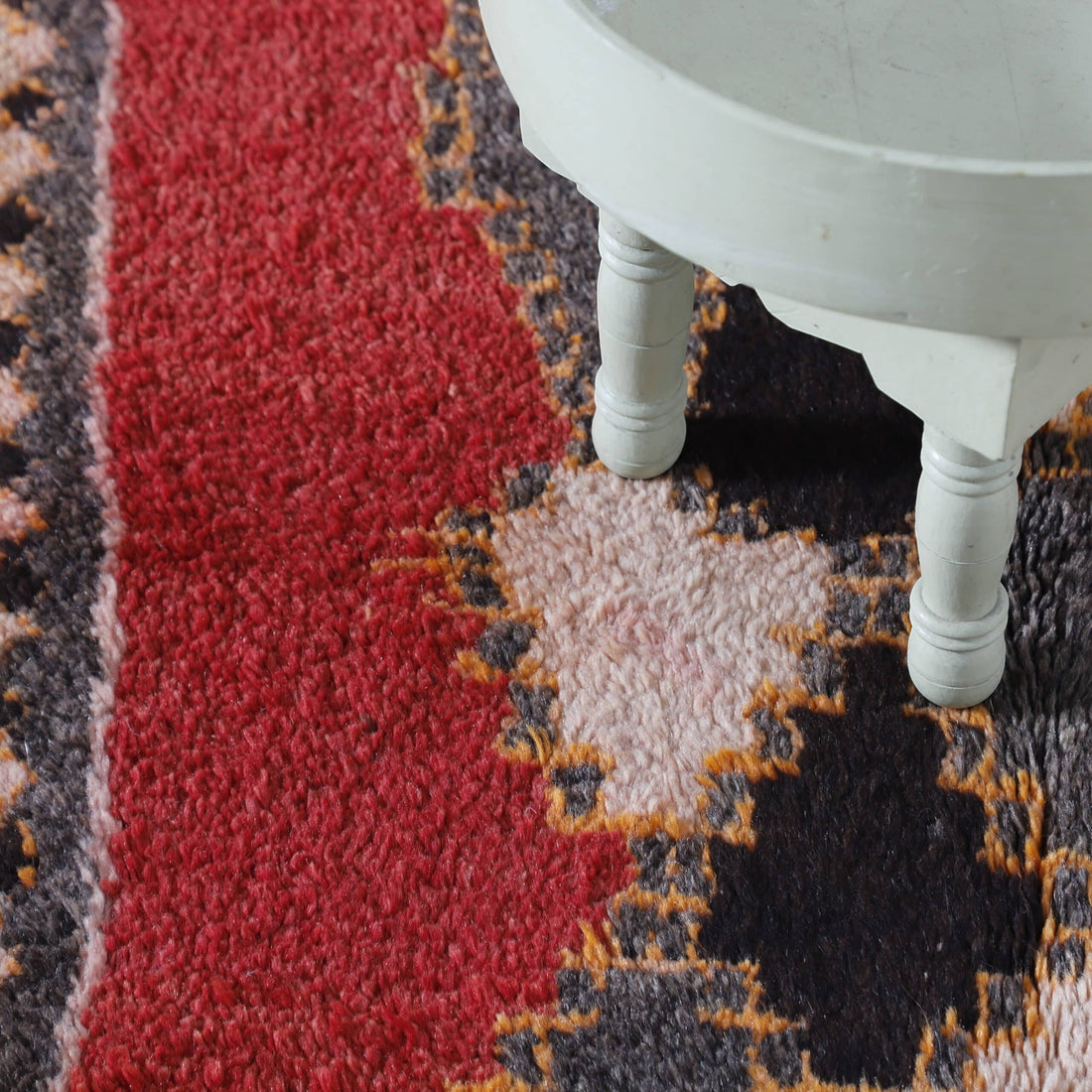 Taznakht Vintage Rug 5.7×3.2 Ft – Handmade Wool