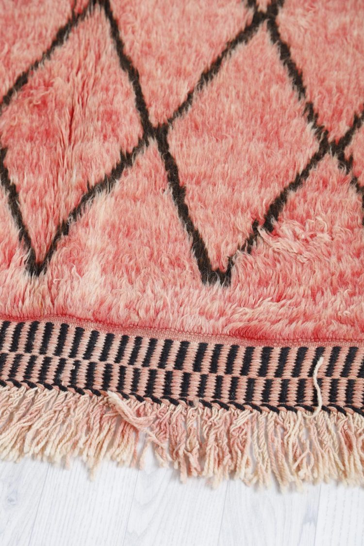 pink rug, berber rugs, morrocan rug, moroccan carpet geometric wool rug, pink area rugs, mid century modern rug, mid century modern rugs, pink moroccan rug, pink shag rug, taznakhet wool rug, wool area rugs, Moroccan rugs,