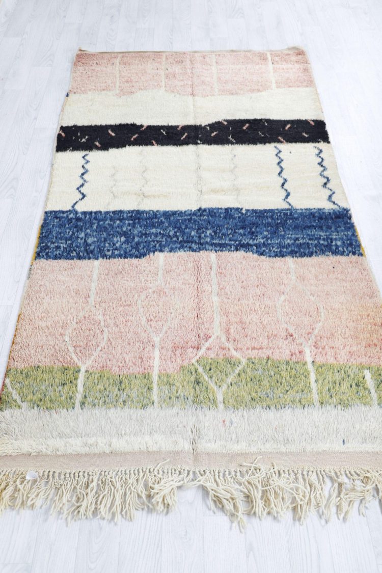 colorful rugs, colorful rugs, multi color rug, cute rugs, multi colored rug, custom size rugs, berber rug, berber carpet, taznakhet rug, beni mguild rug