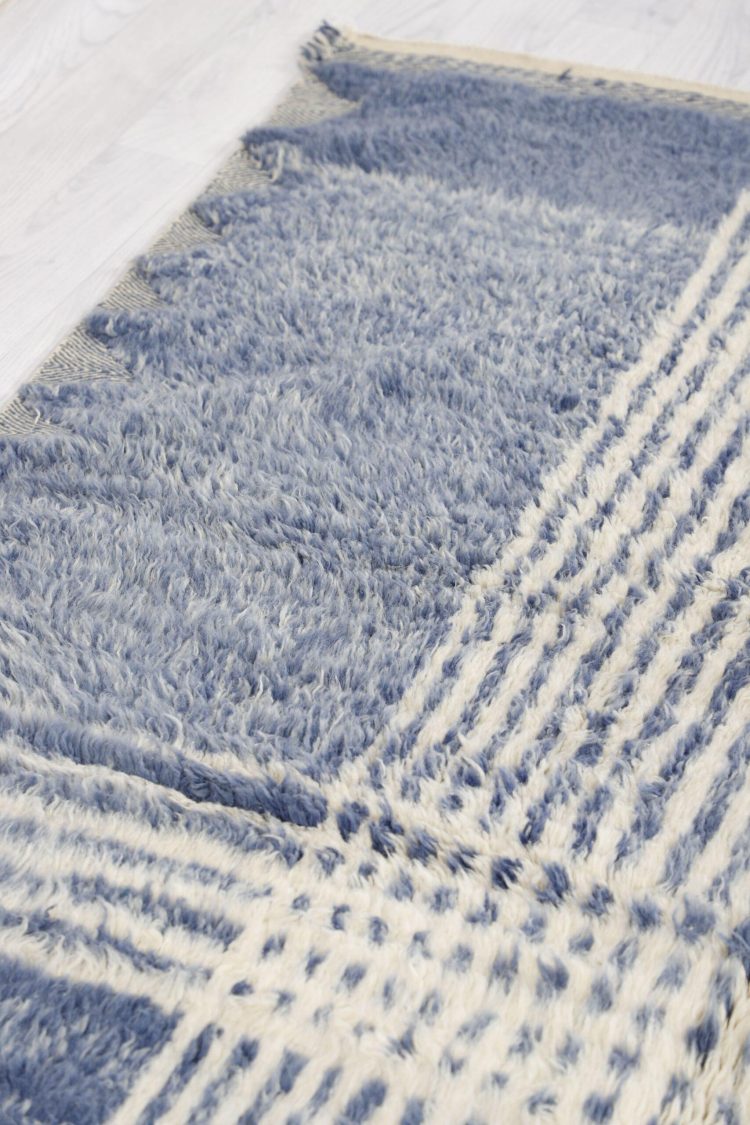 contemporary rugs, blue and white rugs, taznakhet rug, contemporary rugs, moroccan rug, shag wool rug, wool rug, berber rug,