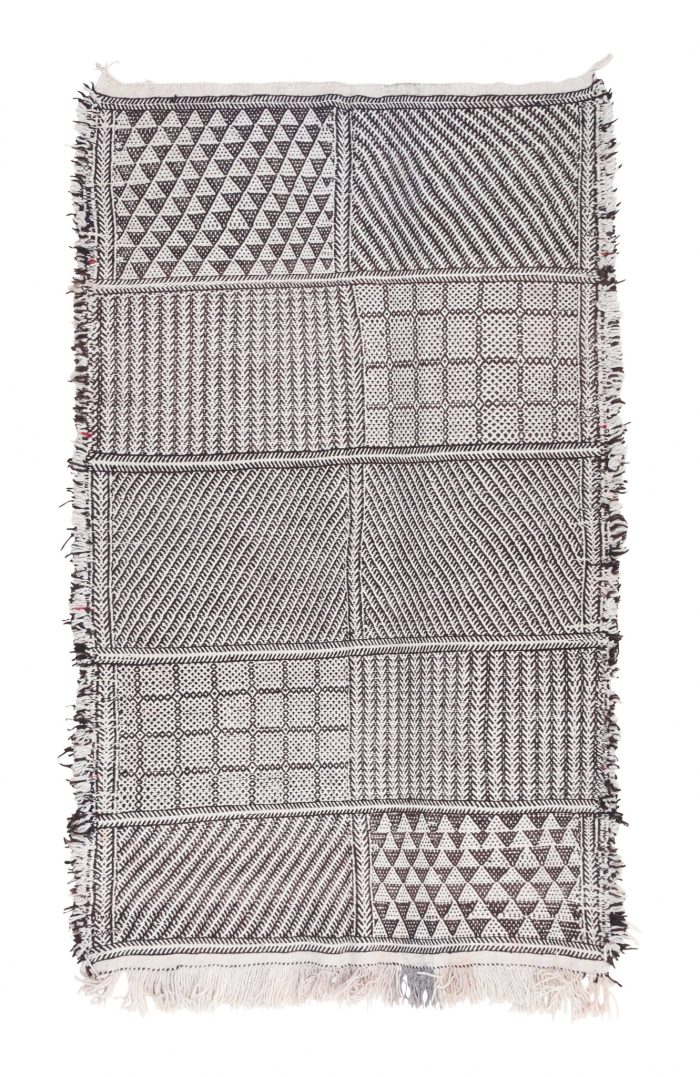 Flatweave kilim rug with traditional Moroccan design for living rooms and bedrooms