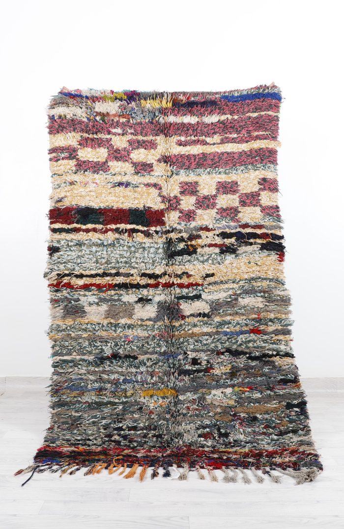 Wool Vintage Rug - Handwoven with intricate vintage patterns and premium wool