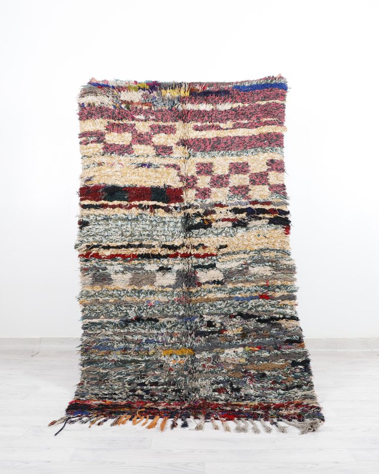 Wool Vintage Rug - Handwoven with intricate vintage patterns and premium wool