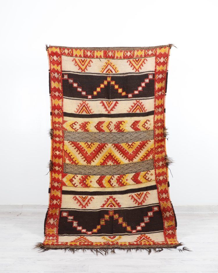 Vintage Wool Rug - Handwoven with intricate patterns and premium wool