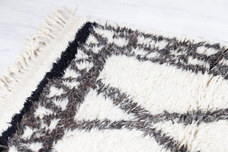 Vintage Beni Ouarain Rug - Image 4