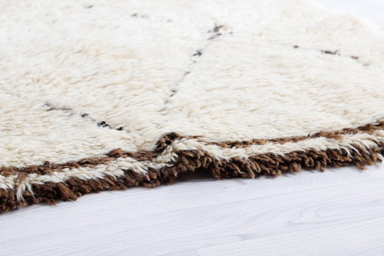 Creamy Vintage Rug - Image 2