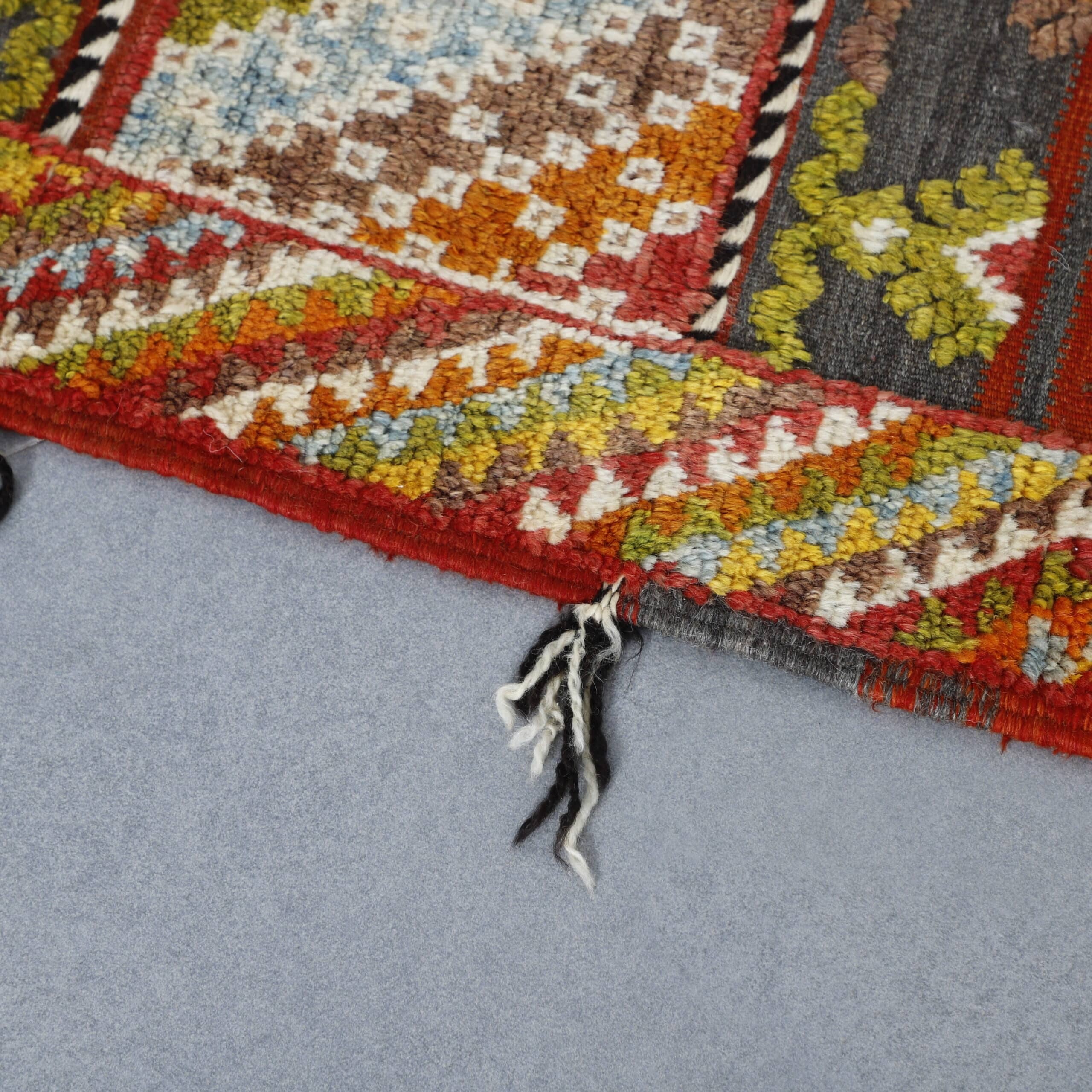 Glaoui Carpet 8.0×4.5 Ft – Handwoven Moroccan Rug - Image 3