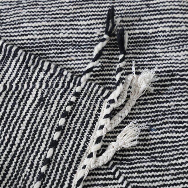 Zanafi Kilim Rug 8.6×5.1 Ft – Authentic Handwoven Moroccan Rug - Image 2