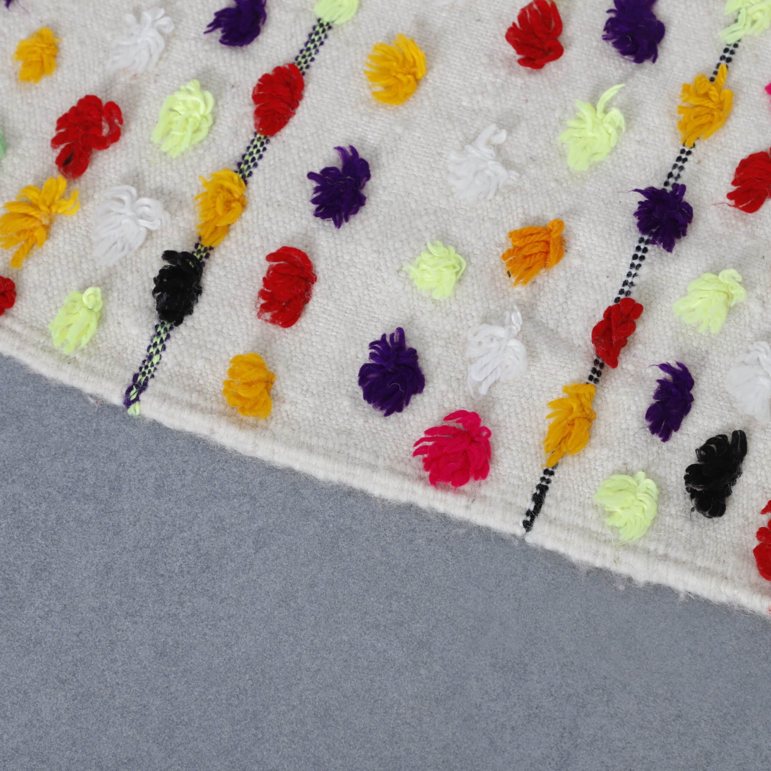 Azilal Wedding Blanket 10.1×4.7 Ft – Handmade Moroccan Wool - Image 2