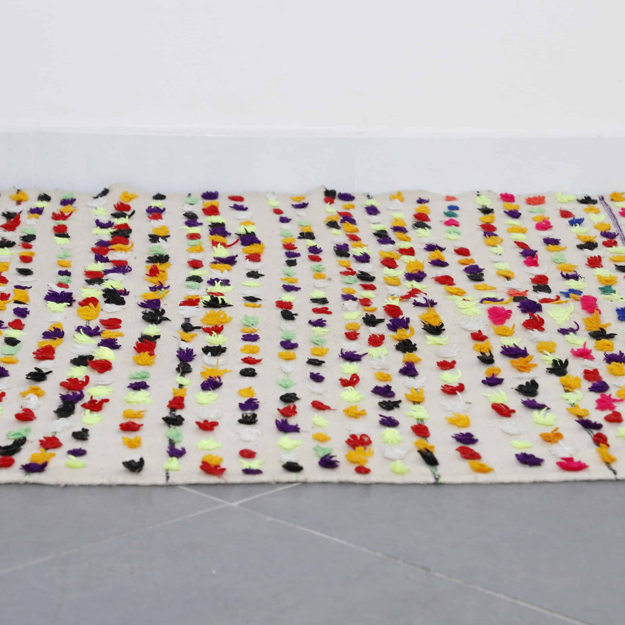 Azilal Wedding Blanket 10.1×4.7 Ft – Handmade Moroccan Wool - Image 3