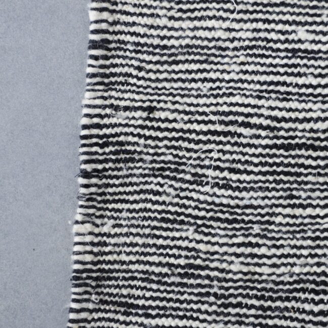 Zanafi Kilim Rug 8.6×5.1 Ft – Authentic Handwoven Moroccan Rug - Image 5