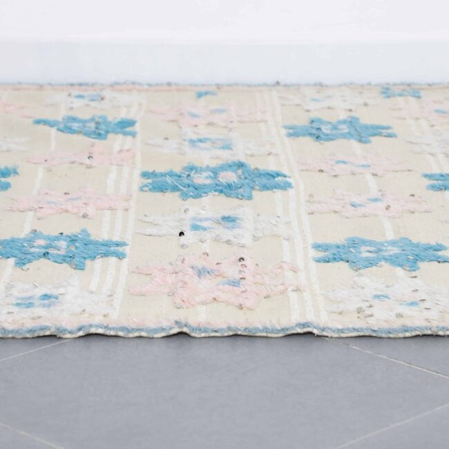 Wedding Blanket 7.2×5.4 Ft – Handwoven Moroccan Textile - Image 4