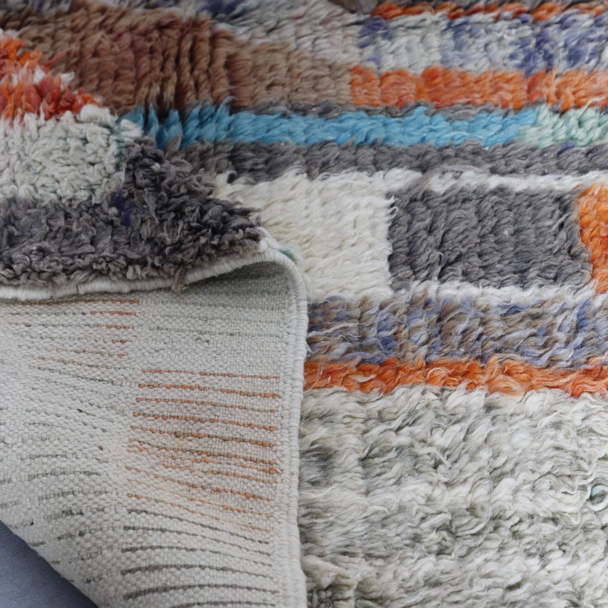 Boujaad Carpet 9.4×6.4 Ft – Handcrafted Moroccan Rug - Image 5