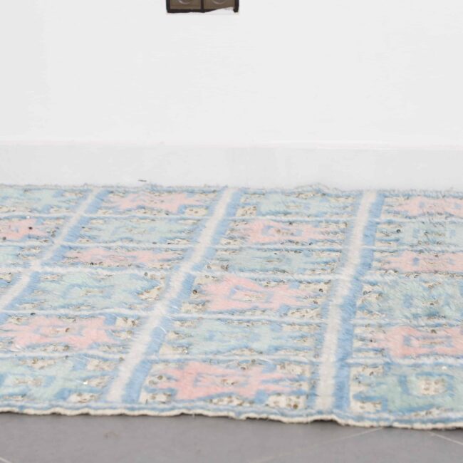 Wedding Blanket 6.7×5.0 Ft – Handwoven Moroccan Textile - Image 5