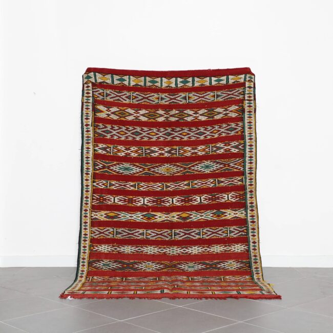 Vintage Kilim Rug 8.4×5.1 Ft – Handmade Moroccan Wool