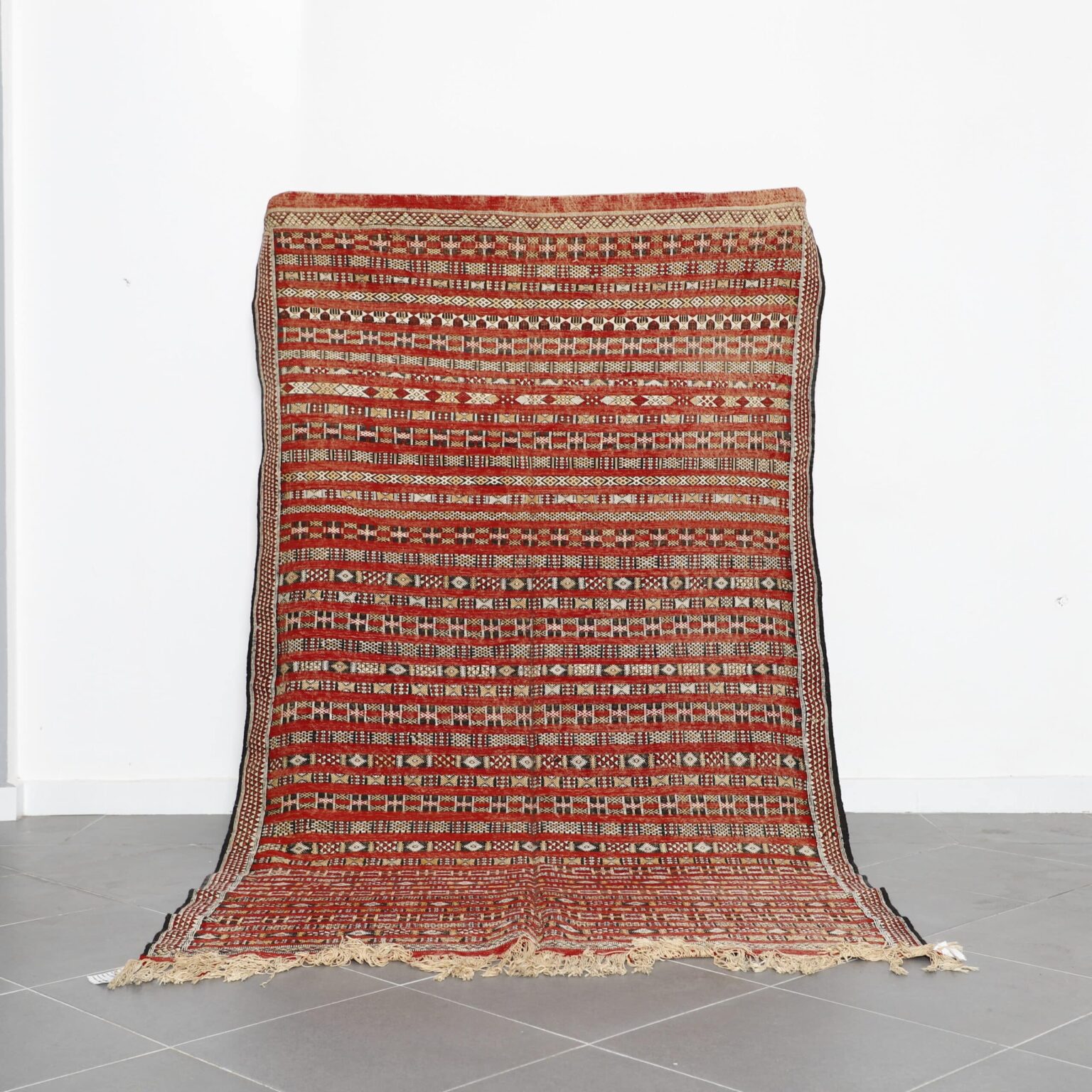 Vintage Tiffelt Kilim Rug 9.2×5.6 Ft Handwoven Moroccan