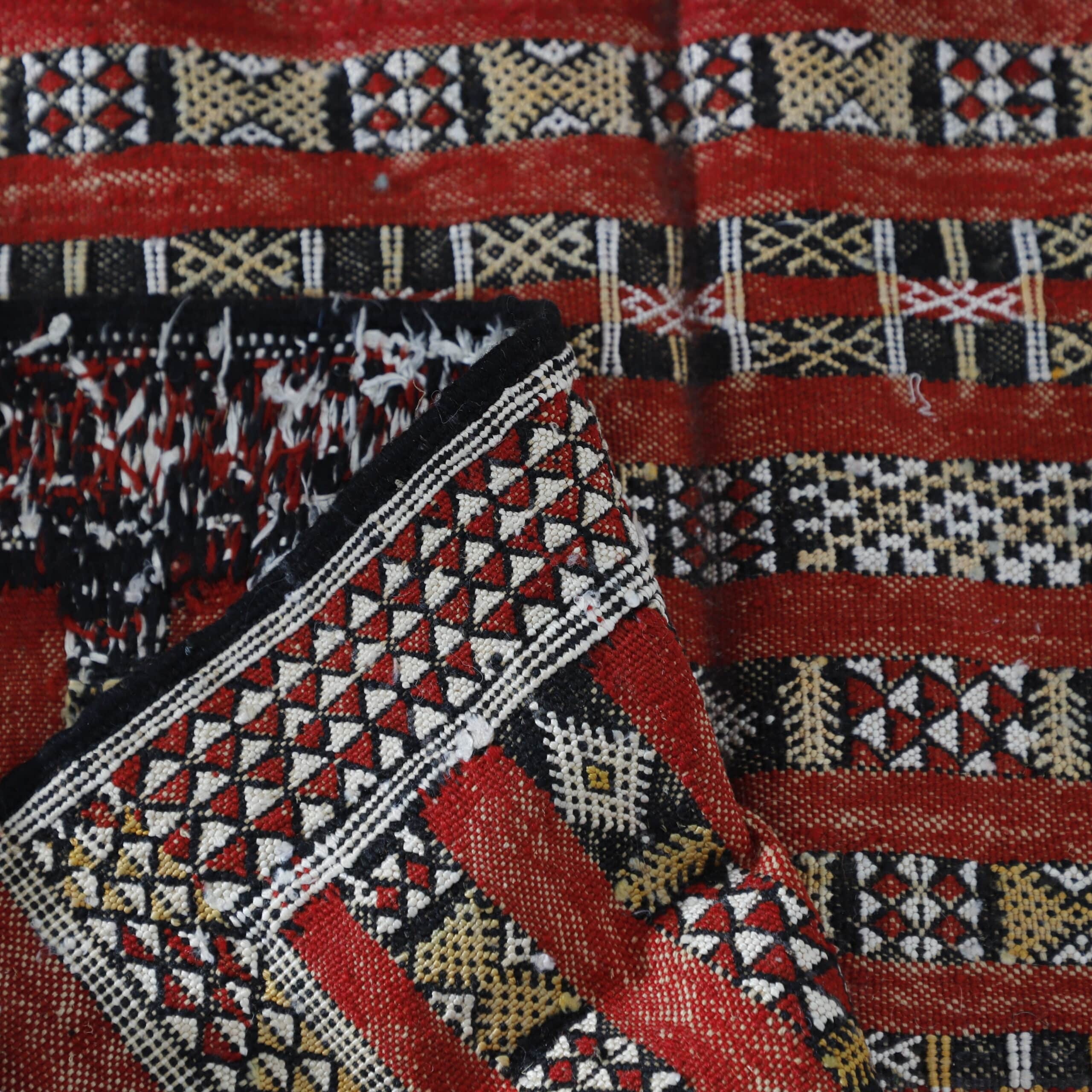 Vintage Tiffelt Kilim Rug 9.2×5.6 Ft – Handwoven Moroccan Decor - Image 5