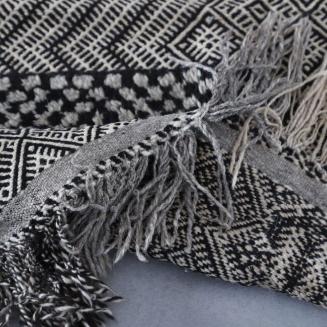 Vintage Zanafi Kilim Rug 6.6×3.6 Ft – Handmade Moroccan Wool - Image 2