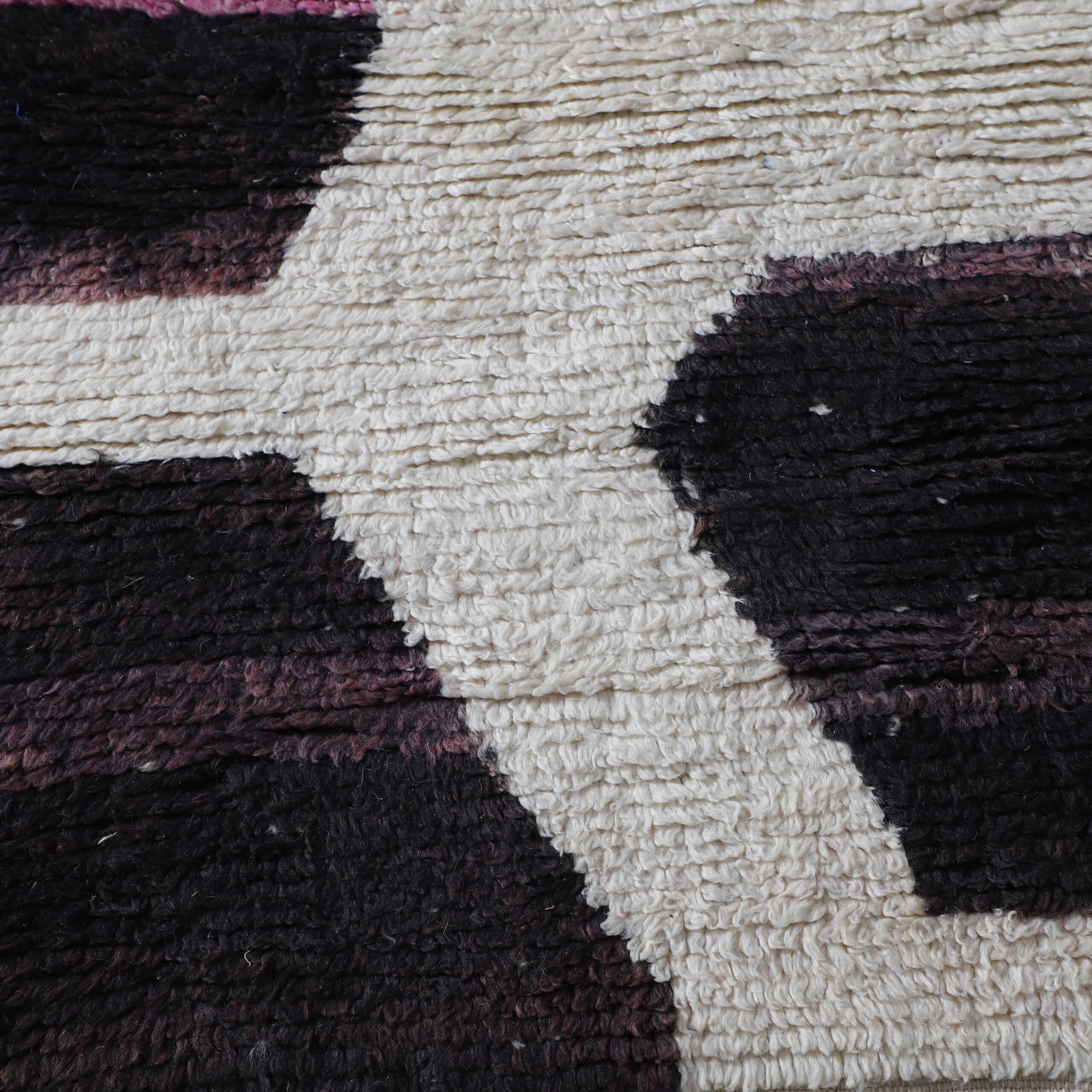 Beni Ourain Rug 9.2×6.9 Ft – Handknotted Moroccan Wool - Image 4