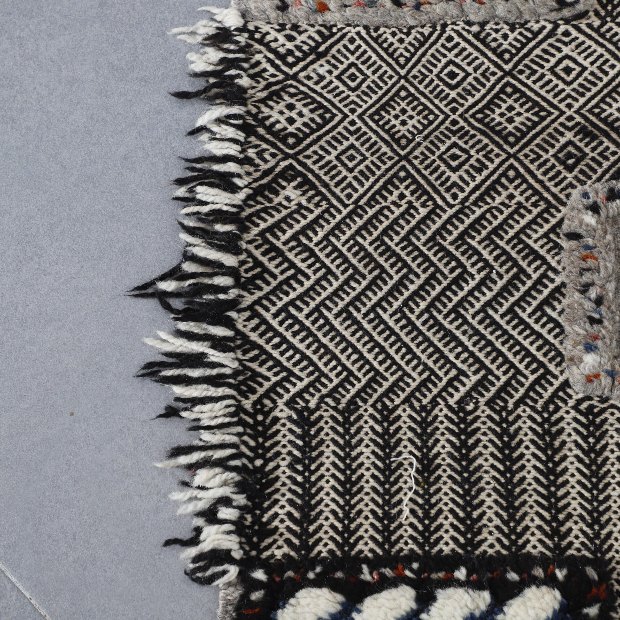 Vintage Zanafi Kilim Rug 6.6×3.6 Ft – Handmade Moroccan Wool - Image 7