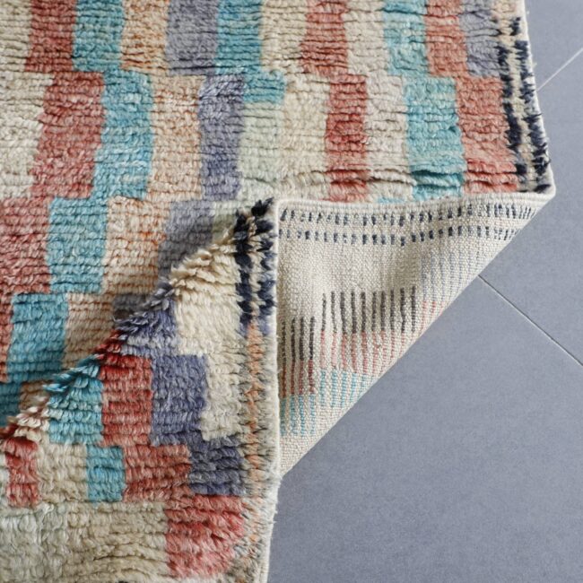 Boujaad Rug 9.5×6.9 Ft – Handwoven Moroccan Carpet - Image 4