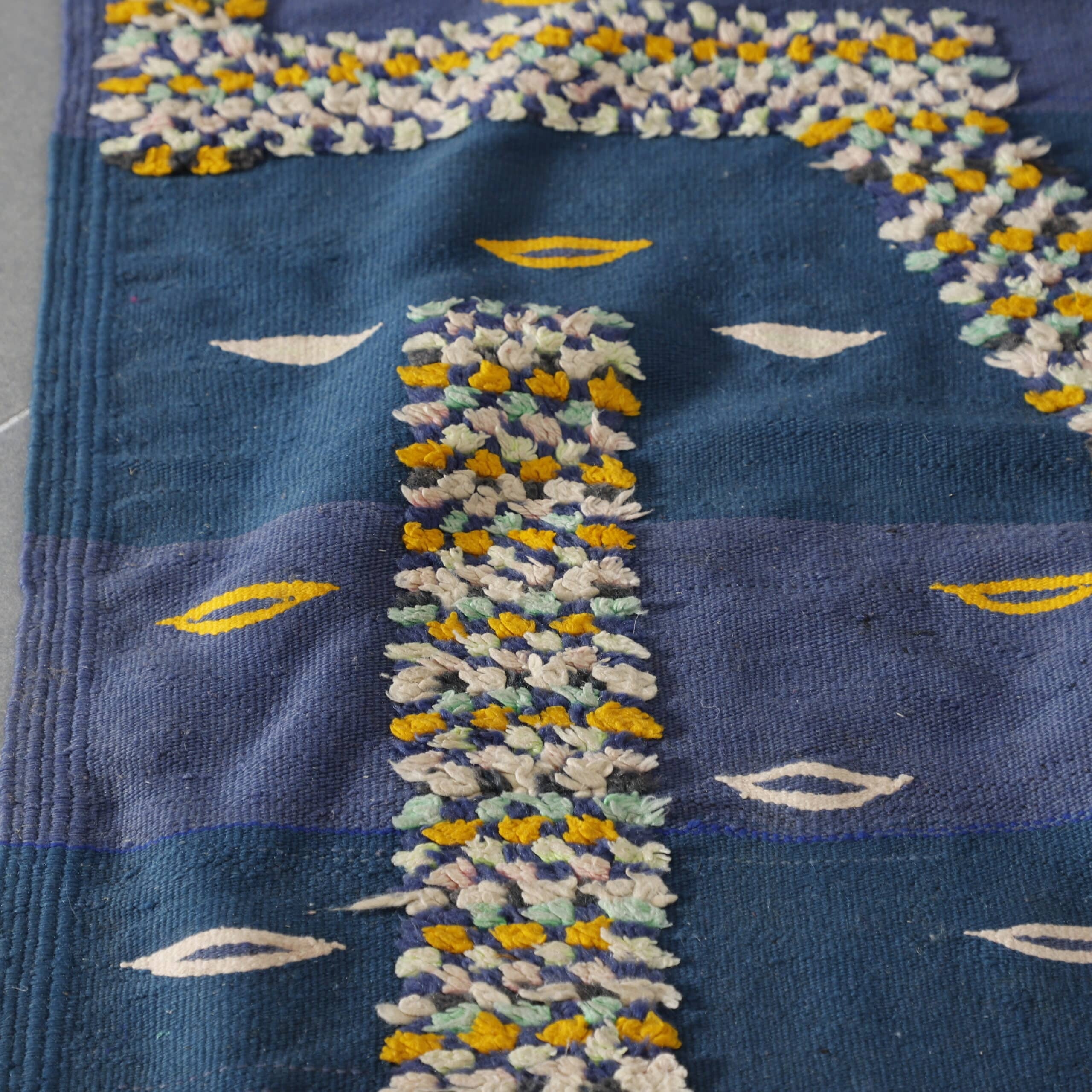 Vintage Kilim Rug 8.0×4.6 Ft – Handmade Moroccan Wool - Image 3