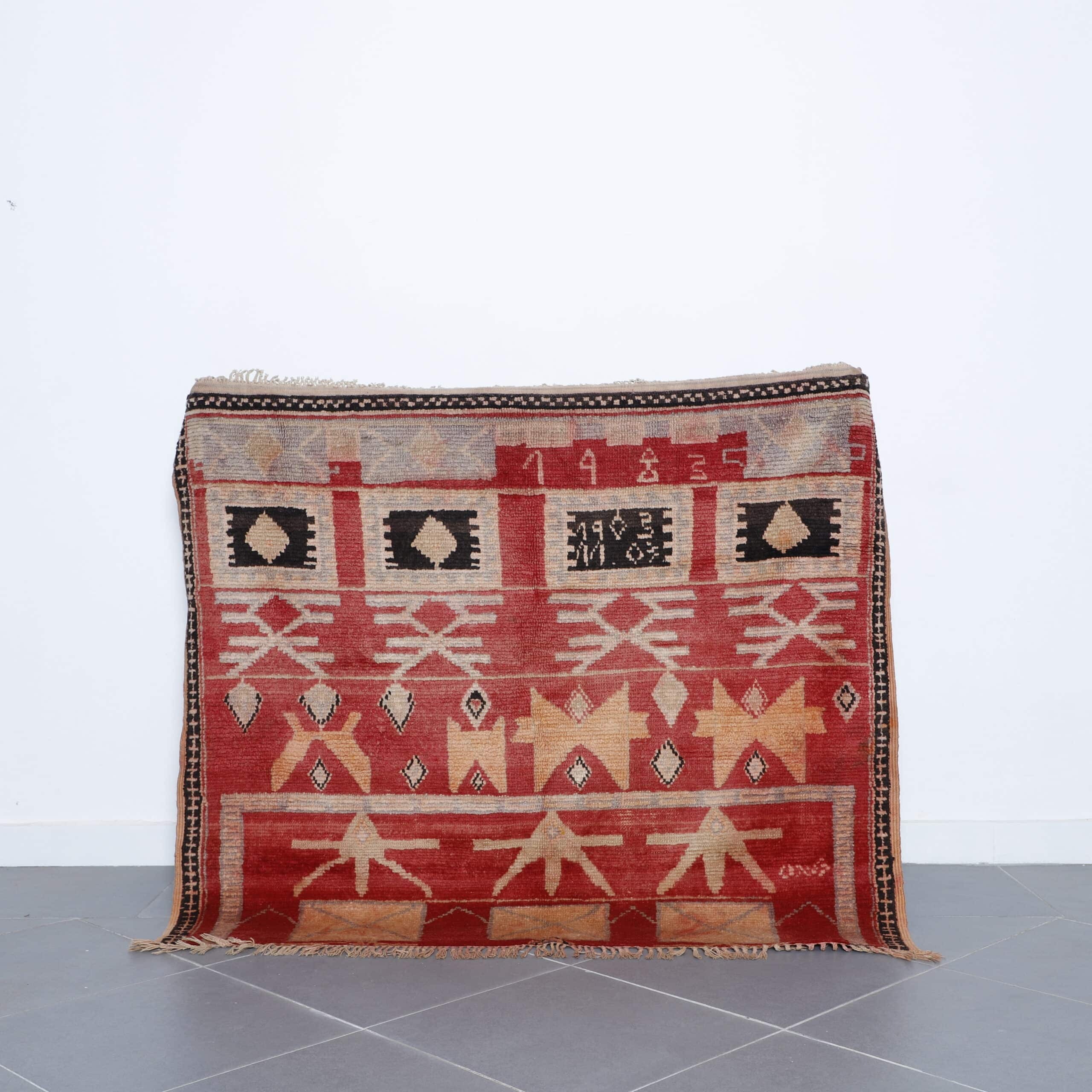 Square Boujaad Rug 5.2×4.5 Ft Moroccan Handwoven Carpet