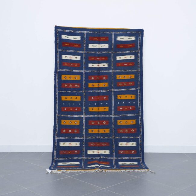 Handmade Moroccan Akhnif Kilim rug, size 7.6 × 4.5 ft