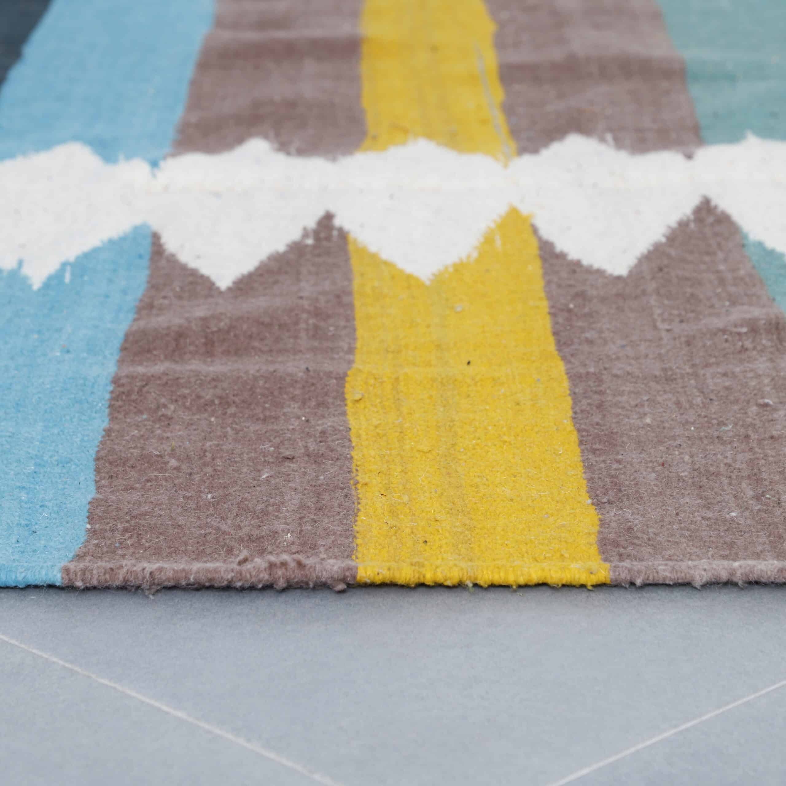 Boujaad Kilim Rug 9.5×6.2 Ft - Image 8