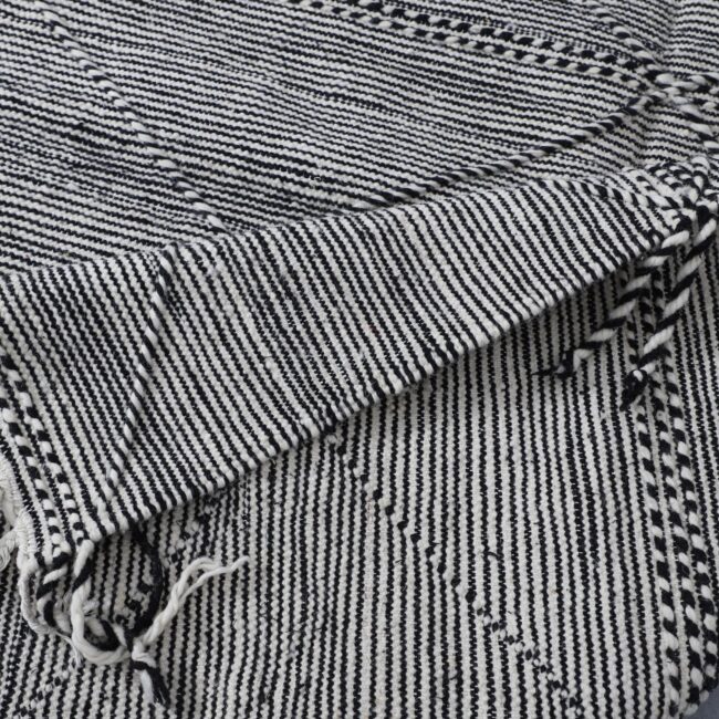 Zanafi Kilim Rug 8.2×4.8 Ft – Handwoven Moroccan Wool Rug - Image 5