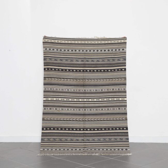 Handmade Tunisian Vintage Kilim Rug