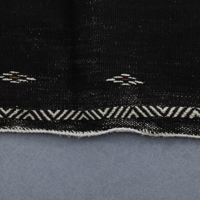 Vintage Kilim Rug 5.7×3.9 Ft - Image 2